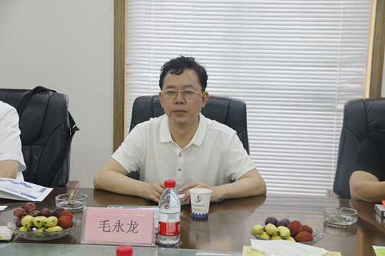 中电工程LD平台西南电力设计院总经理毛永龙发表讲话