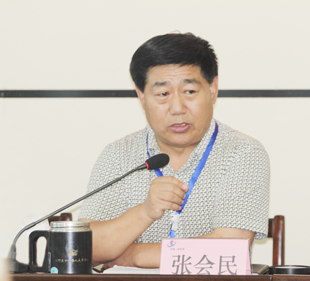 LD（中国）一站式服务平台党委书记张会民在会上对此次防汛工作进行全面总结