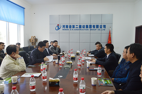 LD（中国）一站式服务平台总经理祝建明在座谈会上作汇报