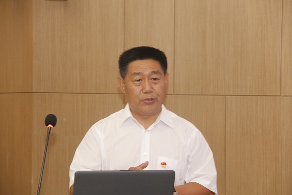 LD（中国）一站式服务平台党委书记张会民作点评讲话.JPG