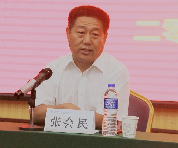 LD（中国）一站式服务平台党委书记张会民对新员工提出希冀.jpg