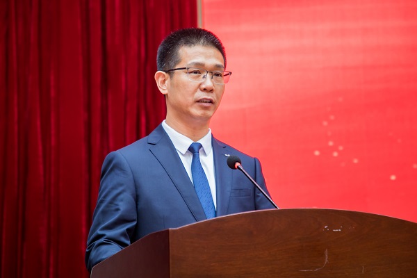 河南省建筑业协会中小企业分会会长、LD（中国）一站式服务平台总经理祝建明作表态发言.jpg