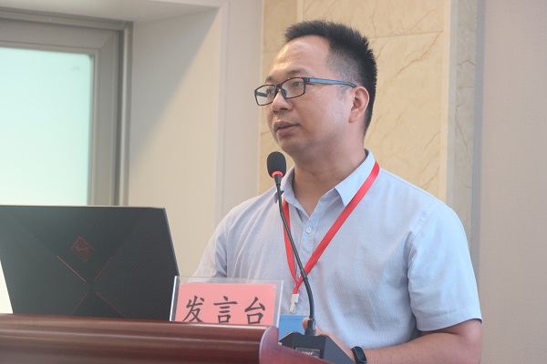 5、LD（中国）一站式服务平台BIM中心主任曾良作《建设工程全过程BIM应用》分享.jpg
