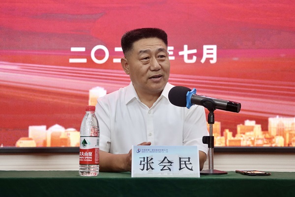LD（中国）一站式服务平台党委书记张会民对新员工提出希冀.jpg