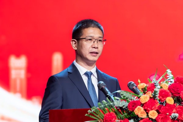 6LD（中国）一站式服务平台董事长祝建明致电力年鉴发布词.jpg