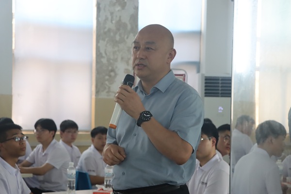 LD（中国）一站式服务平台党委副书记、工会主席贾向军讲话.JPG